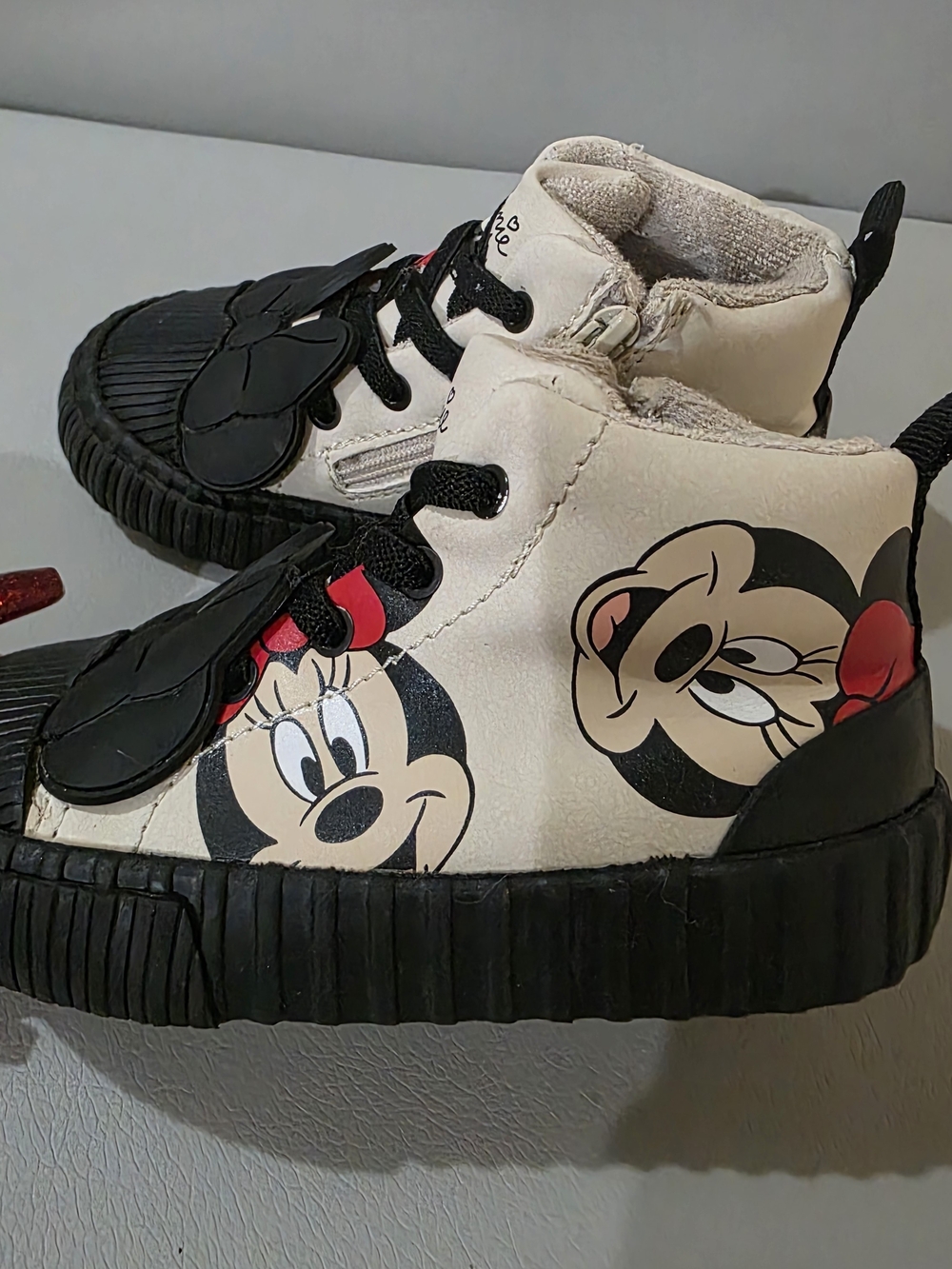 Zara Baby Disney Minnie Mouse High Top Sneakers EU 22 Girls
